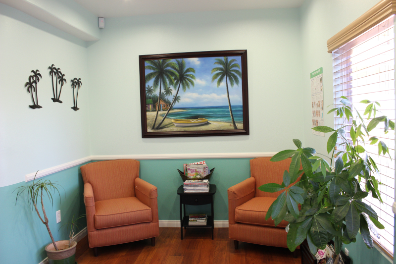 Dentist in  Huntington Beach