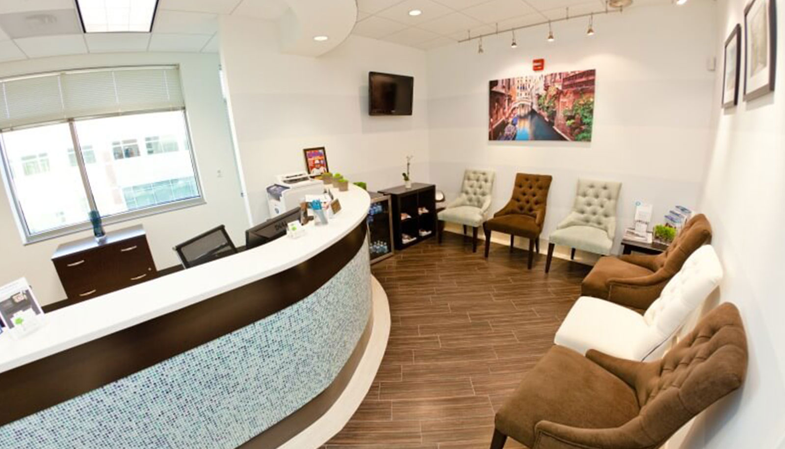 Dentist in Chantilly