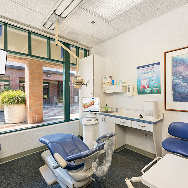 Dentist in CA