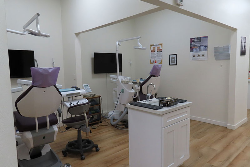 Dentist in Huntington Park