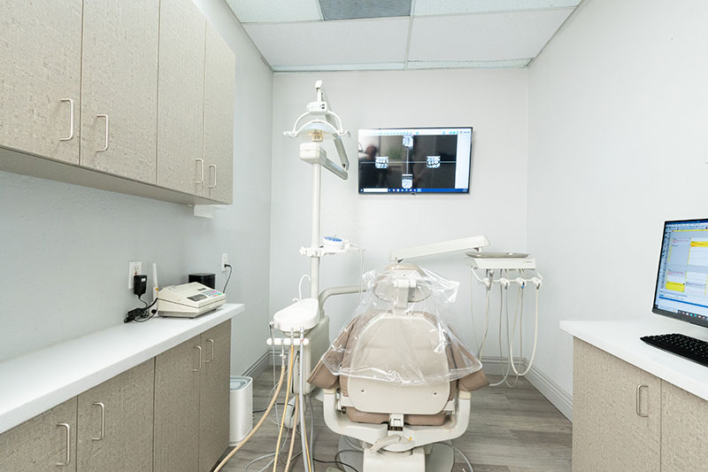 Cosmetic Dental Services in La Puente